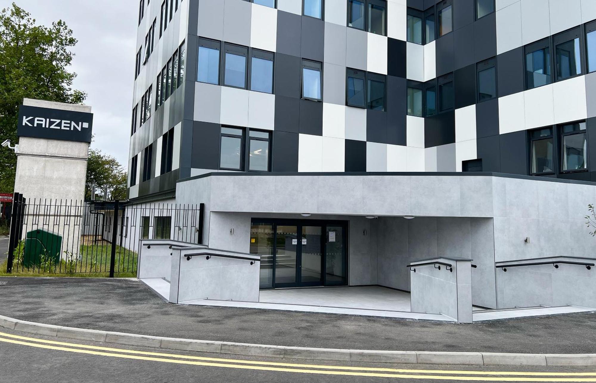 The Kaizen Apartment West Bromwich Exterior foto