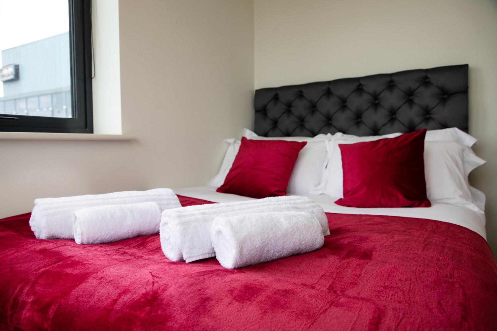 The Kaizen Apartment West Bromwich Exterior foto